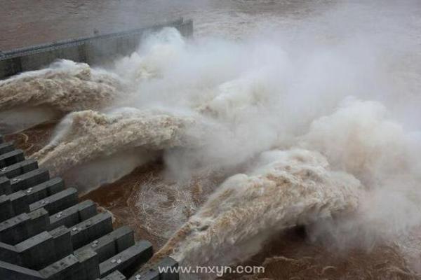 梦见发大水是什么意思 周公解梦