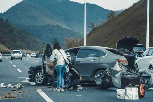 梦见自己的车被偷了是什么意思、梦见自己的车被偷了是什么意思女人